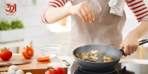 یاد بگیر چطور با ترفندهایی ساده و نوآورانه، غذاها را تازه نگه داری، آشپزی را آسان‌تر و آشپزخانه را سازمان‌دهی کنی—با صرفه‌جویی و لذت.