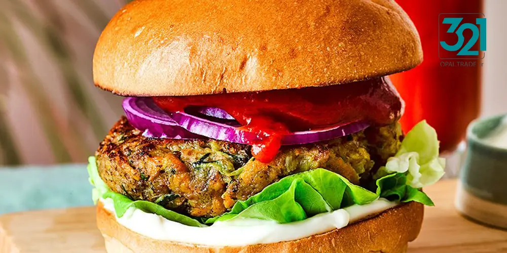 طرز تهیه همبرگر خانگی با گوشت چرخ کرده را مرحله به مرحله یاد بگیرید. یک همبرگر خوشمزه و سالم در خانه درست کنید. خرید ظروف سرو غذا از فروشگاه اینترنتی تجارت اپال برای لذت بیشتر از وعده‌های خانگی.